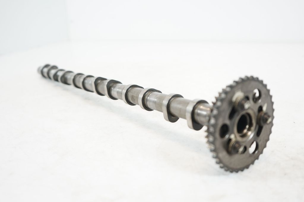 Camshaft (5)