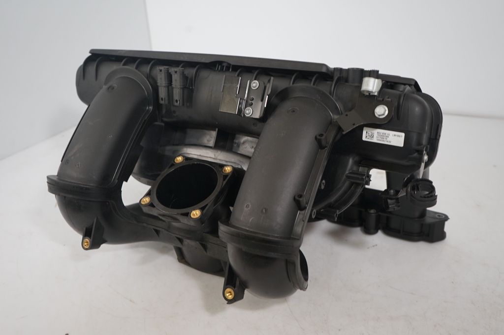 Intake manifold (9)