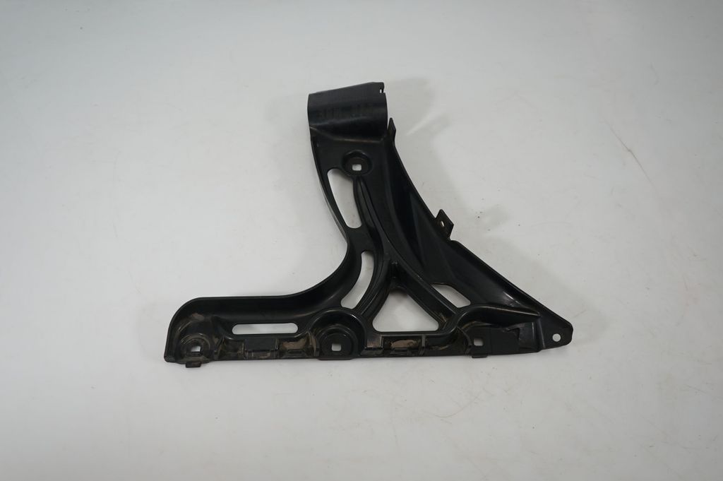 Rear bumper mounting bracket (3)
