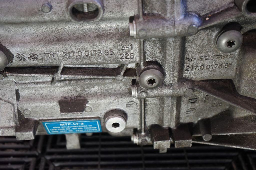 Manual 6 speed gearbox (10)