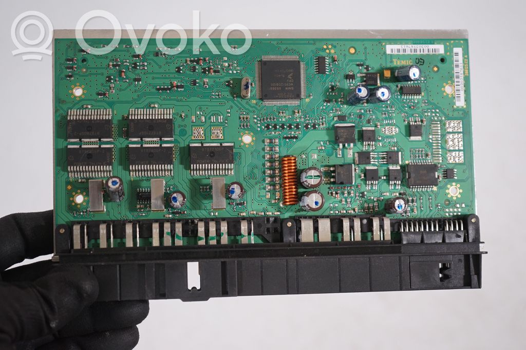 Seat control module (7)