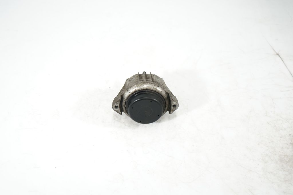 Engine mount bracket (3)