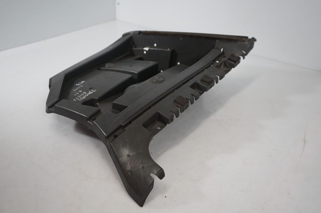 Rear bumper mounting bracket (7)