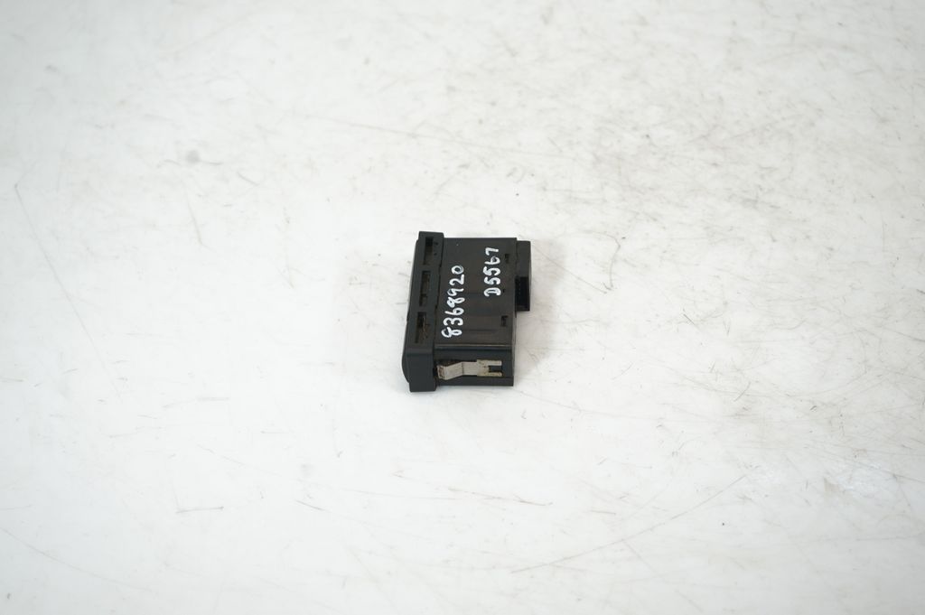 Hazard light switch (2)