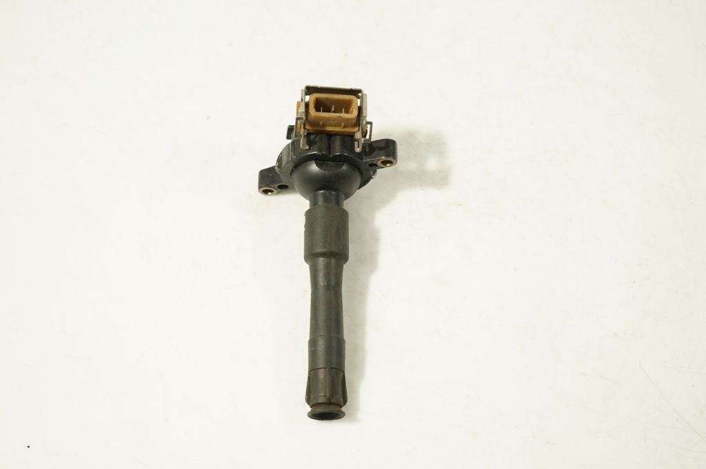 High voltage ignition coil