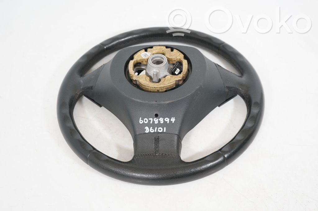 Steering wheel (5)