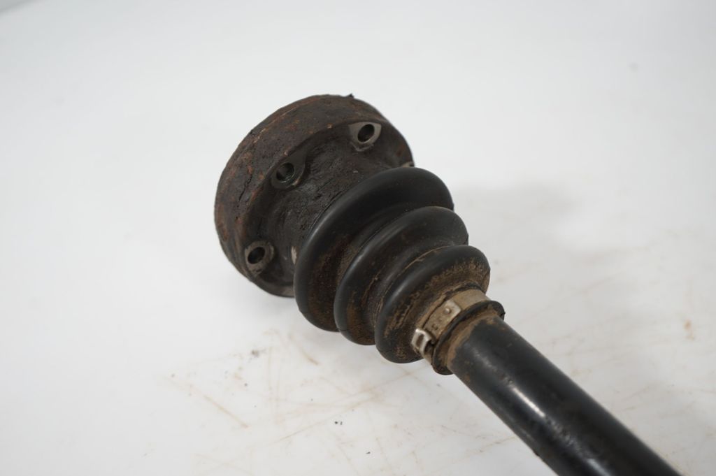 Rear driveshaft (6)