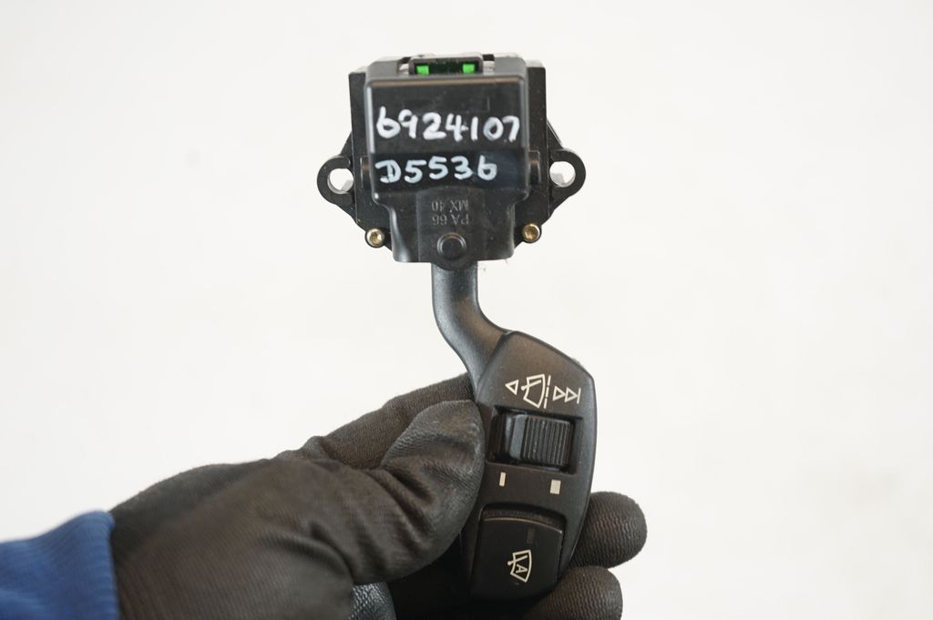 Wiper control stalk (9)