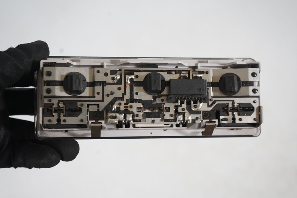 Front seat light (6)