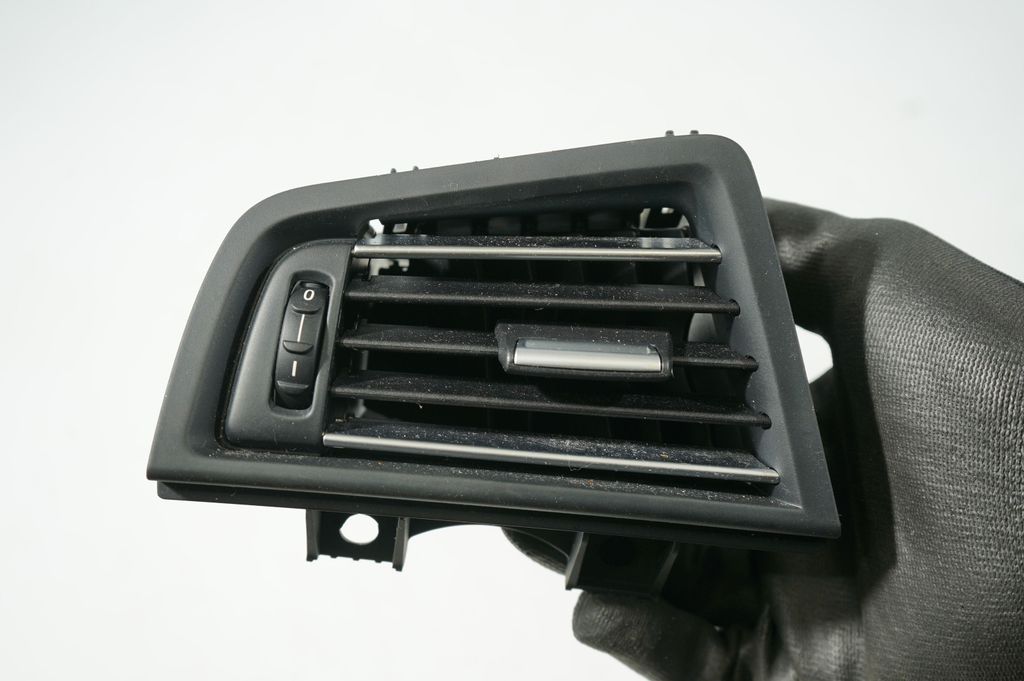 Dashboard side air vent grill/cover trim (7)