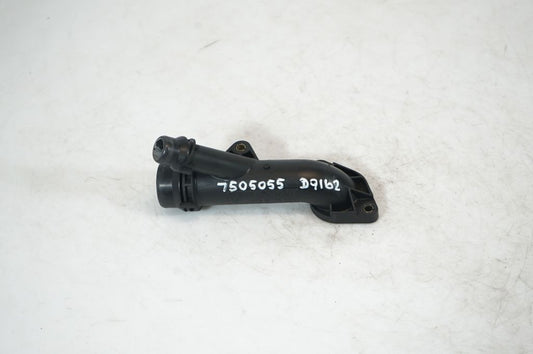 Engine coolant pipe/hose