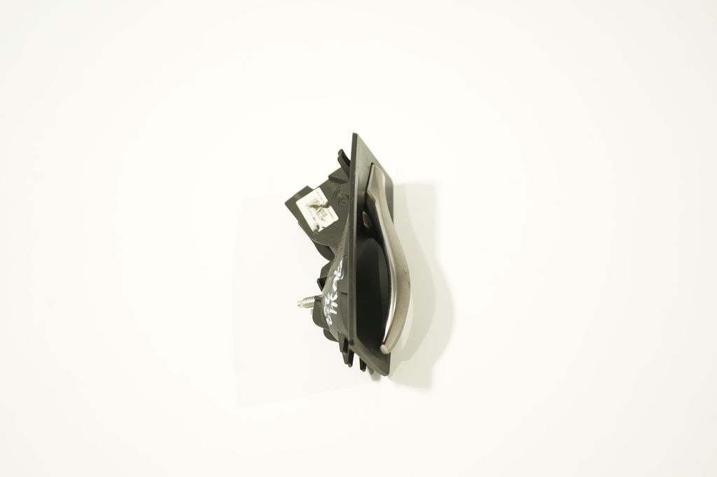 Rear door interior handle (4)