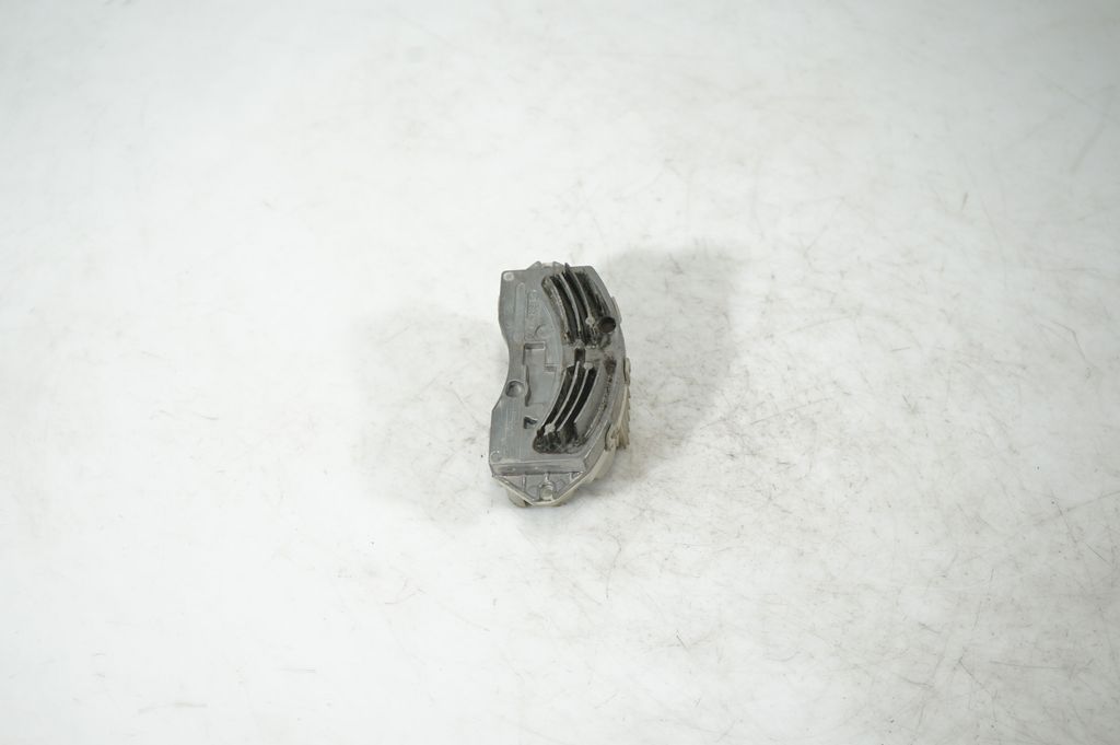 Heater blower motor/fan resistor (2)