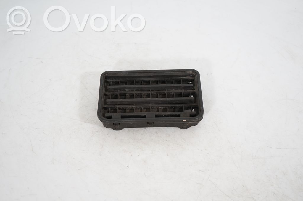 Quarter panel pressure vent (3)