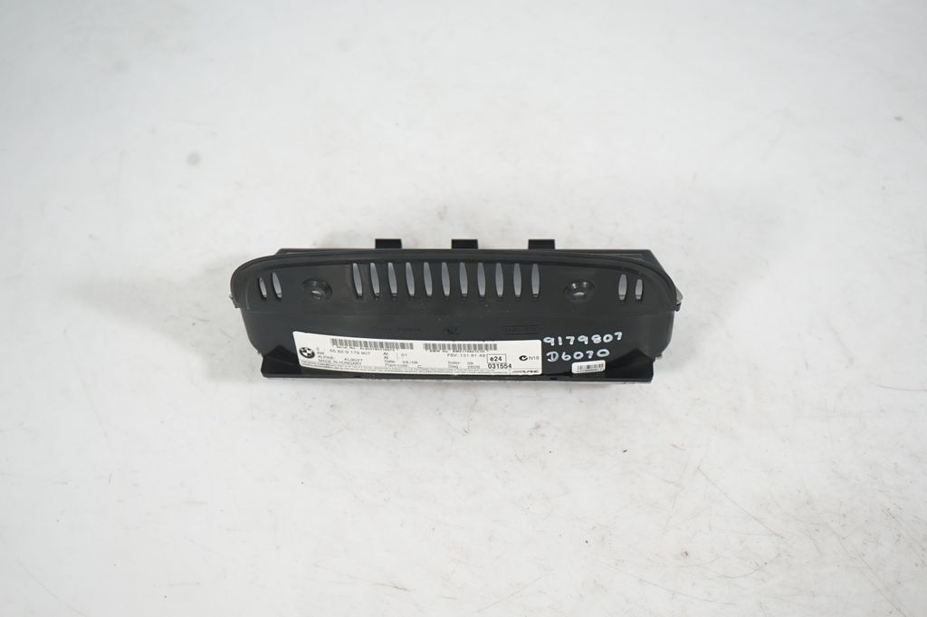 Screen/display/small screen (3)