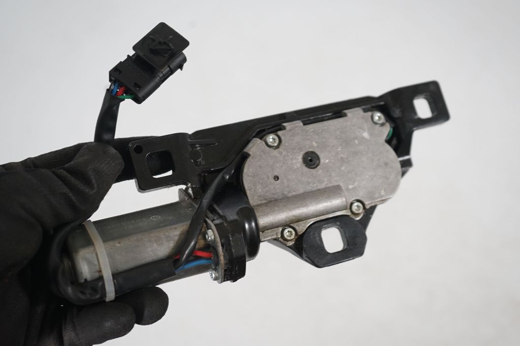 Tailgate/trunk/boot lift motor (6)