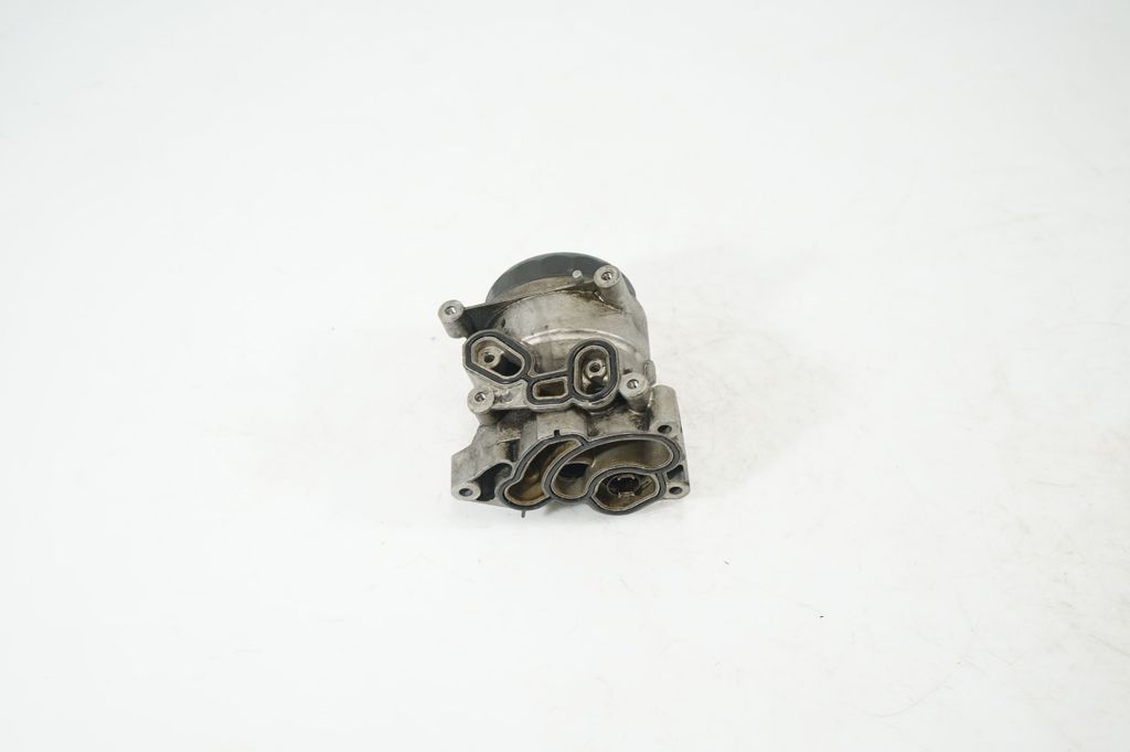 Oil filter mounting bracket (5)