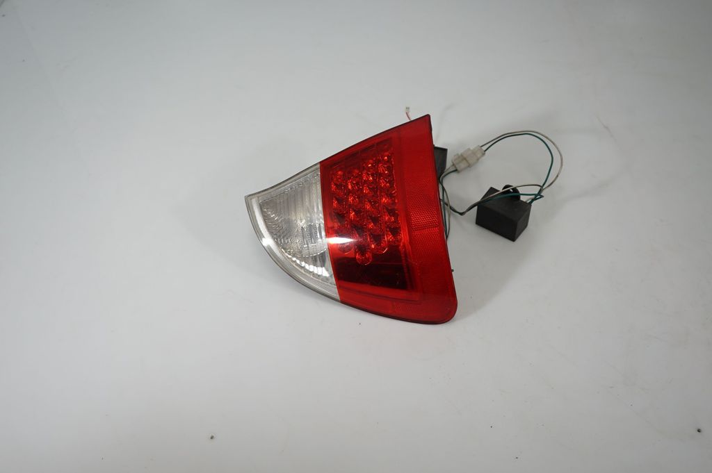 Rear/tail lights (4)