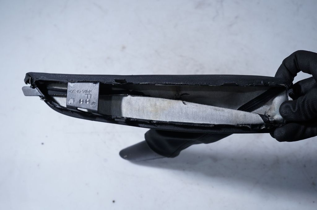 Handbrake trim (5)