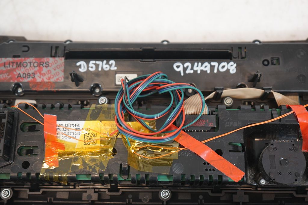 Climate control unit (9)