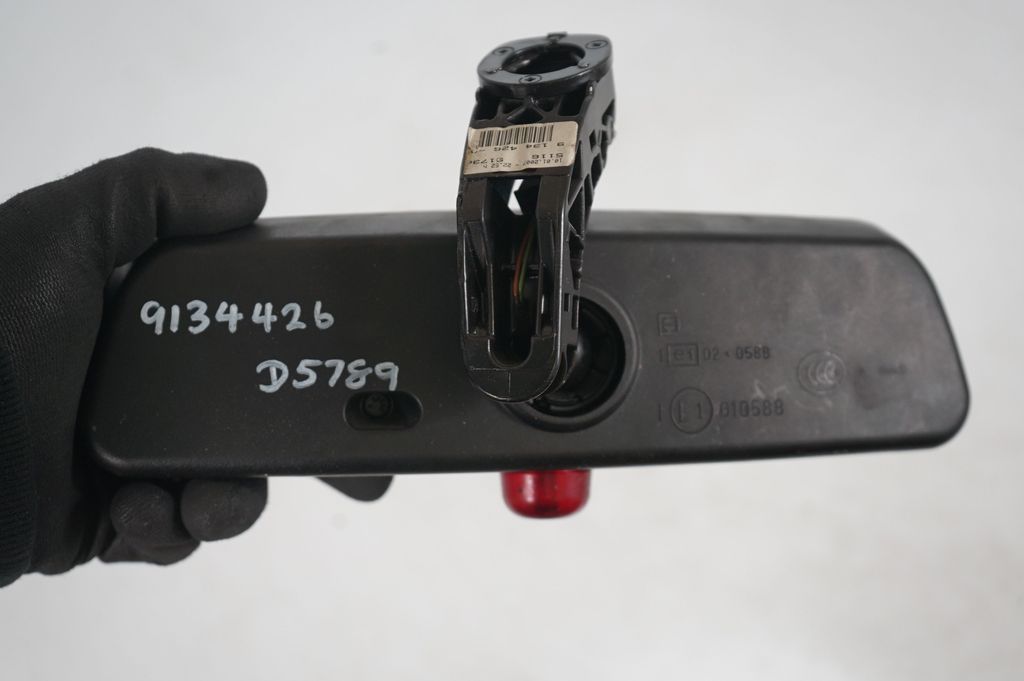 Rear view mirror (interior) (9)