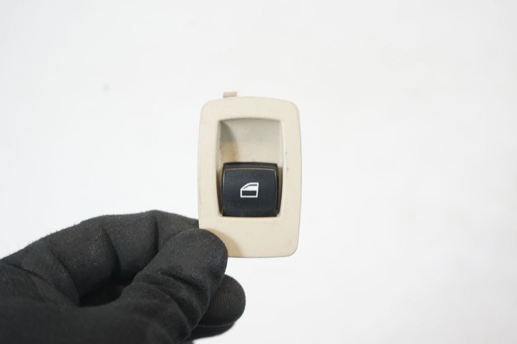 Electric window control switch (6)