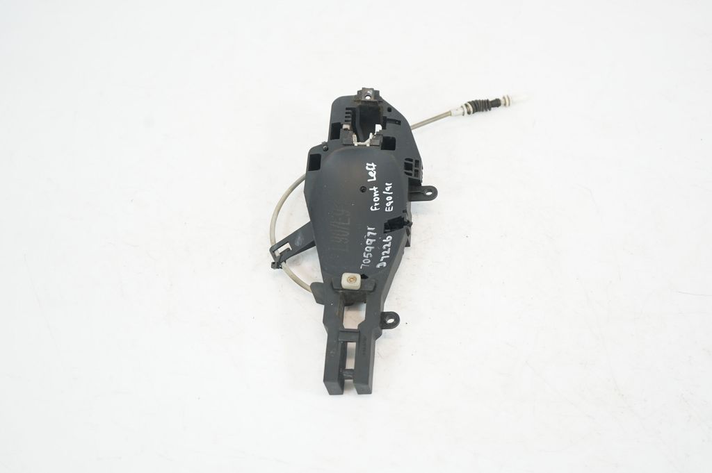 Front door exterior handle/bracket (4)