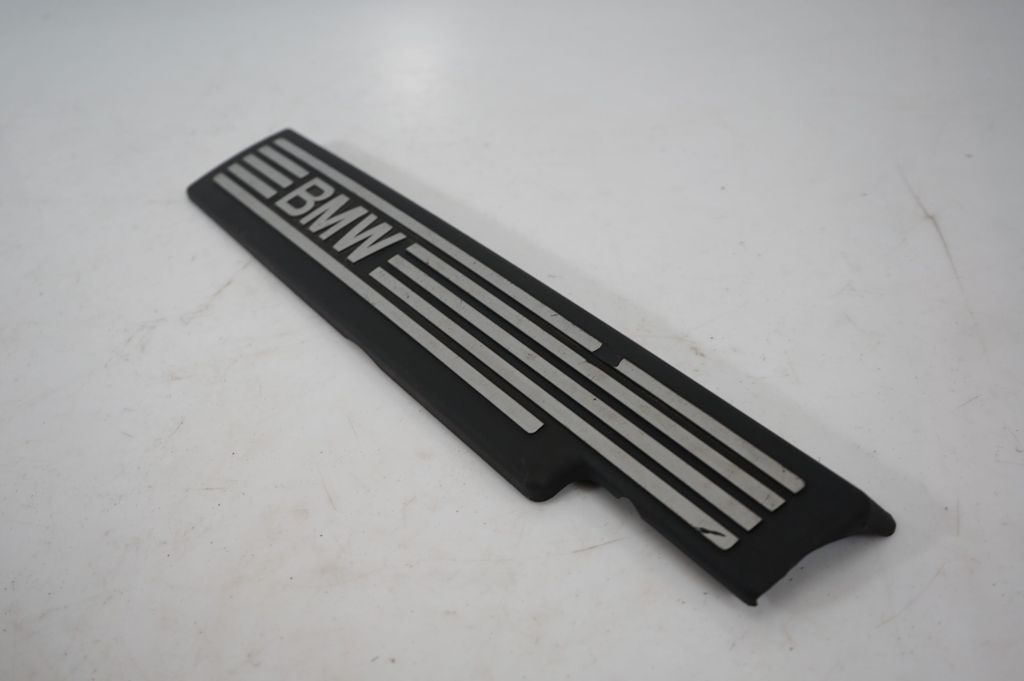 Engine cover (trim) (7)