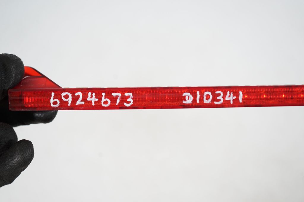 Third/center stoplight (8)