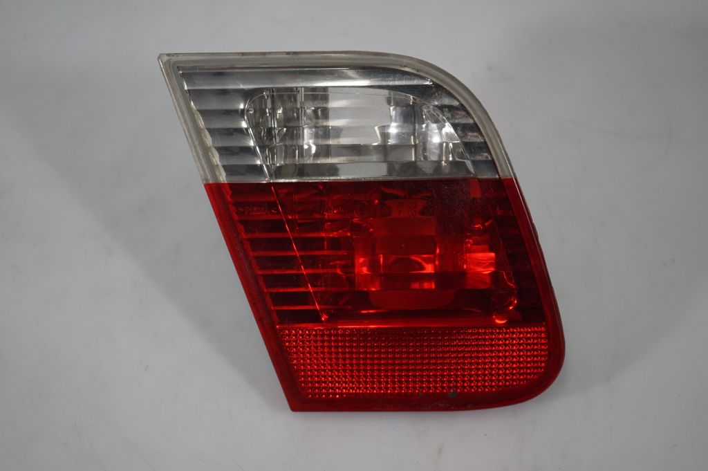 Tailgate rear/tail lights (6)