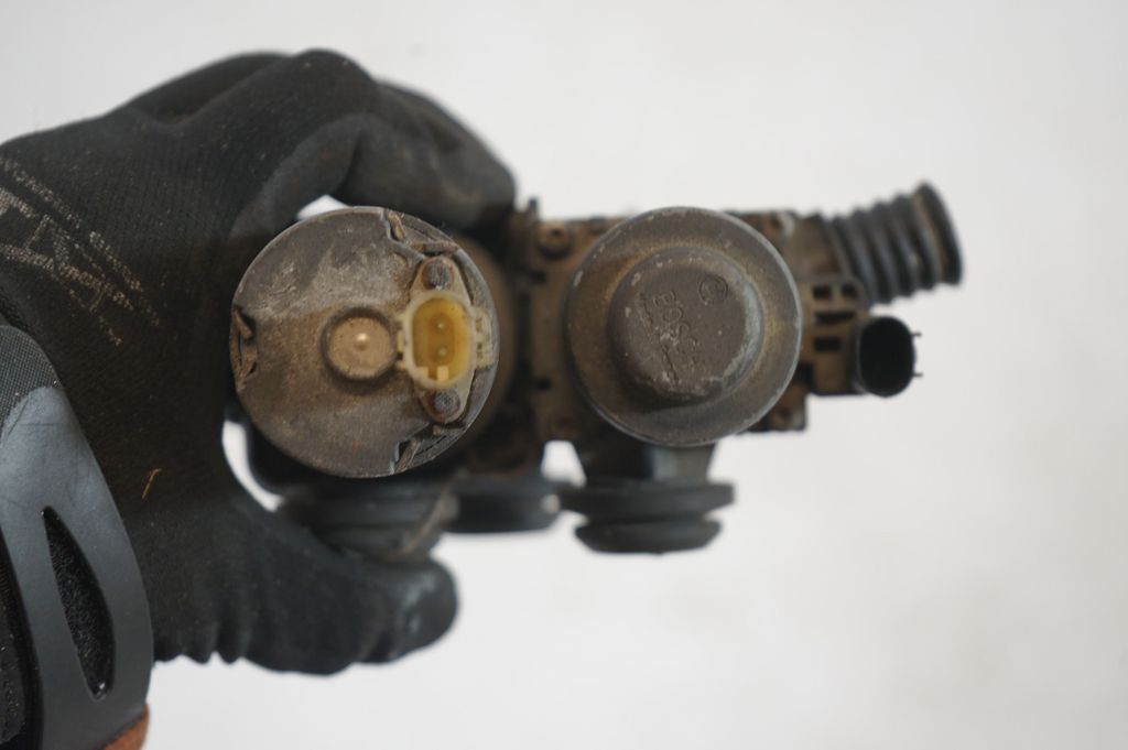 Coolant heater control valve (7)