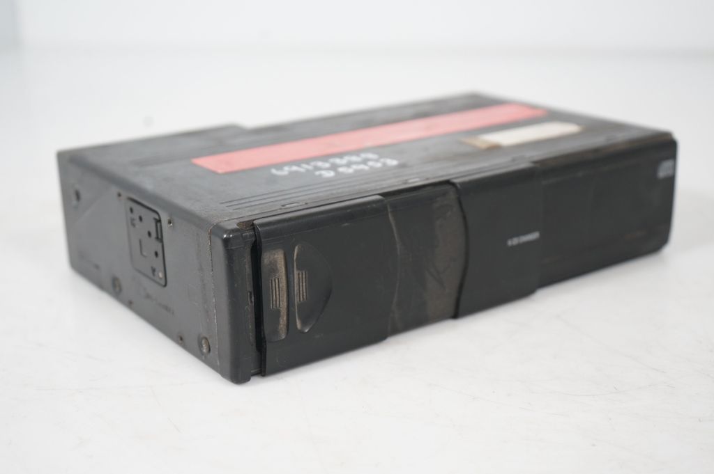 CD/DVD changer (7)