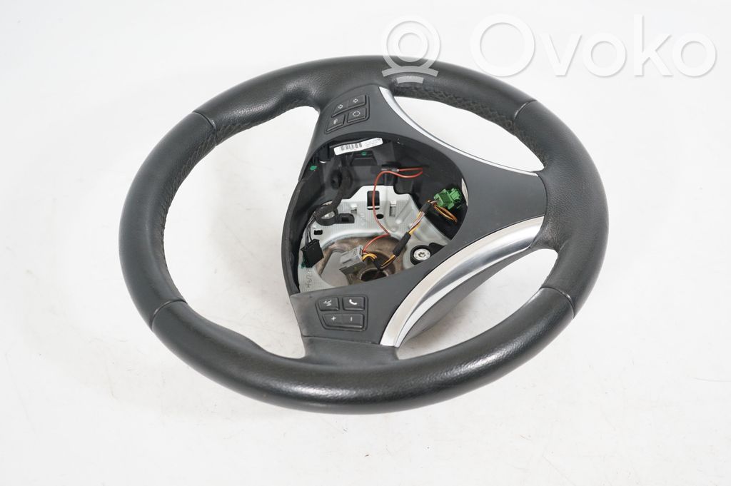 Steering wheel (4)