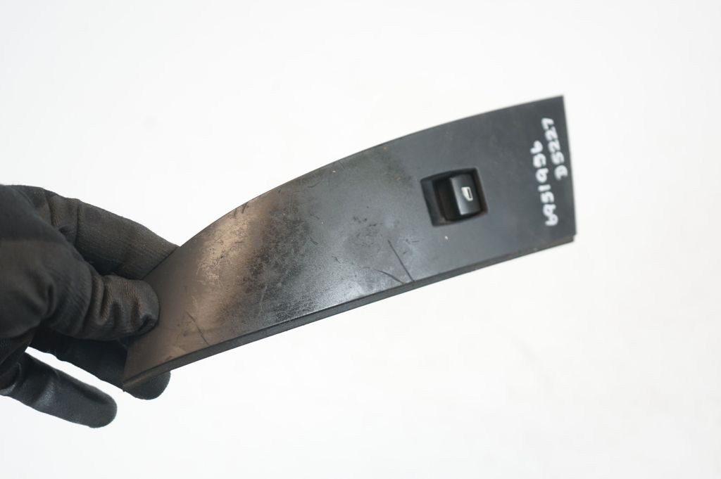 Electric window control switch (6)