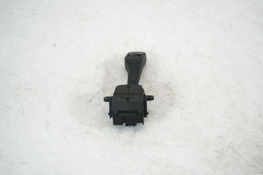 Wiper control stalk (4)