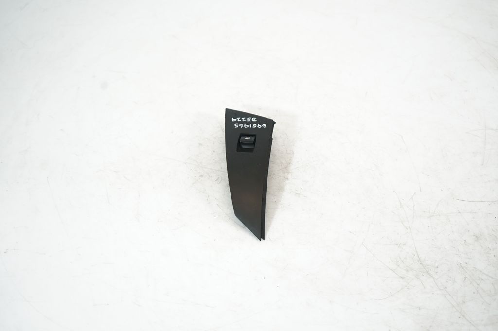 Electric window control switch (3)