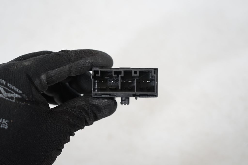 Seat belt adjustment motor (7)