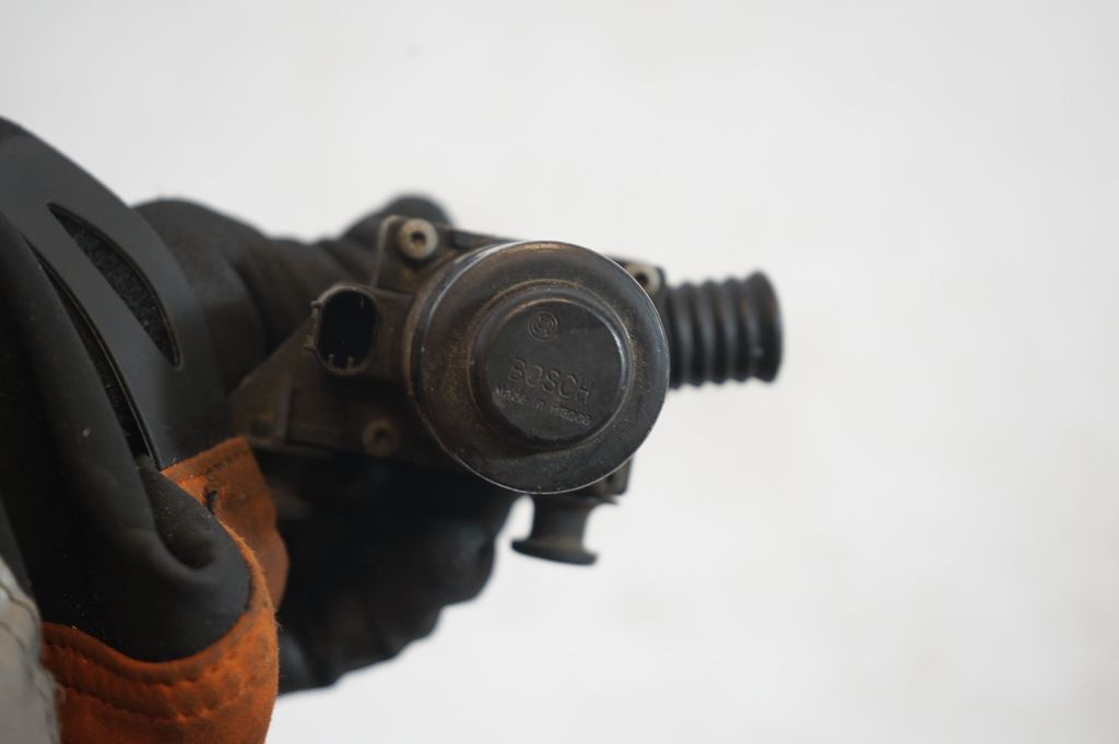 Coolant heater control valve (7)