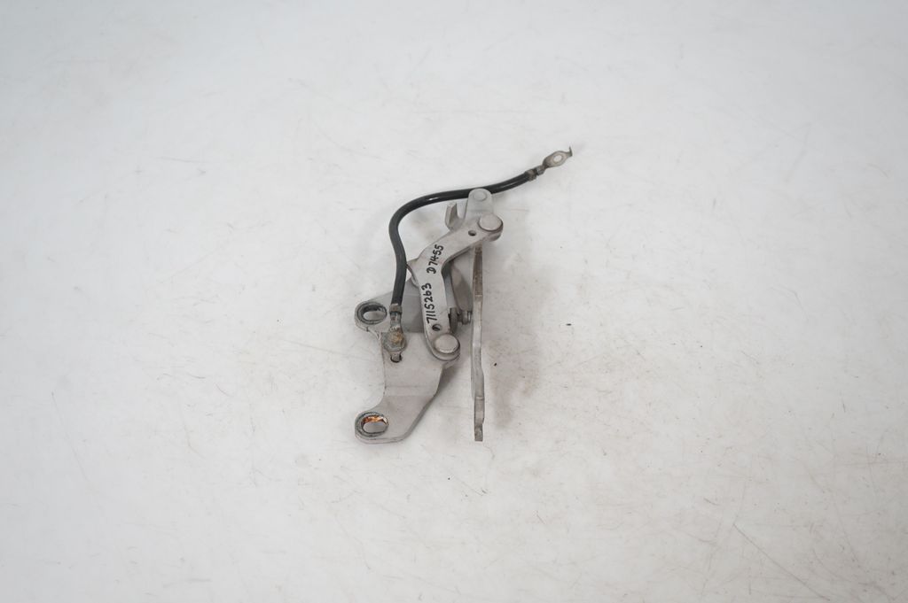 Engine bonnet/hood hinges (4)