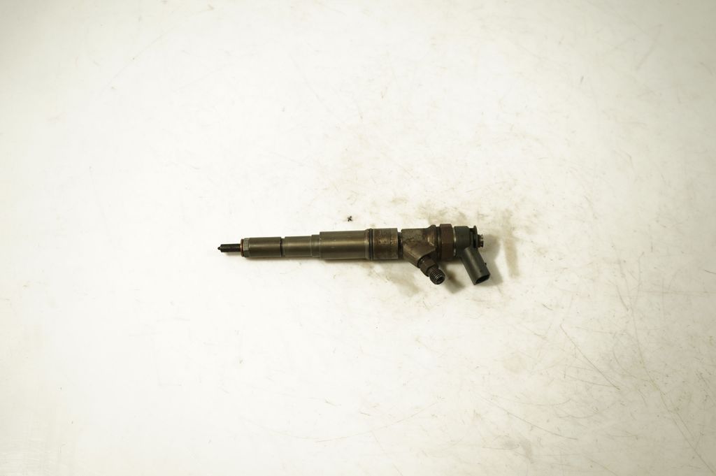 Fuel injector (4)