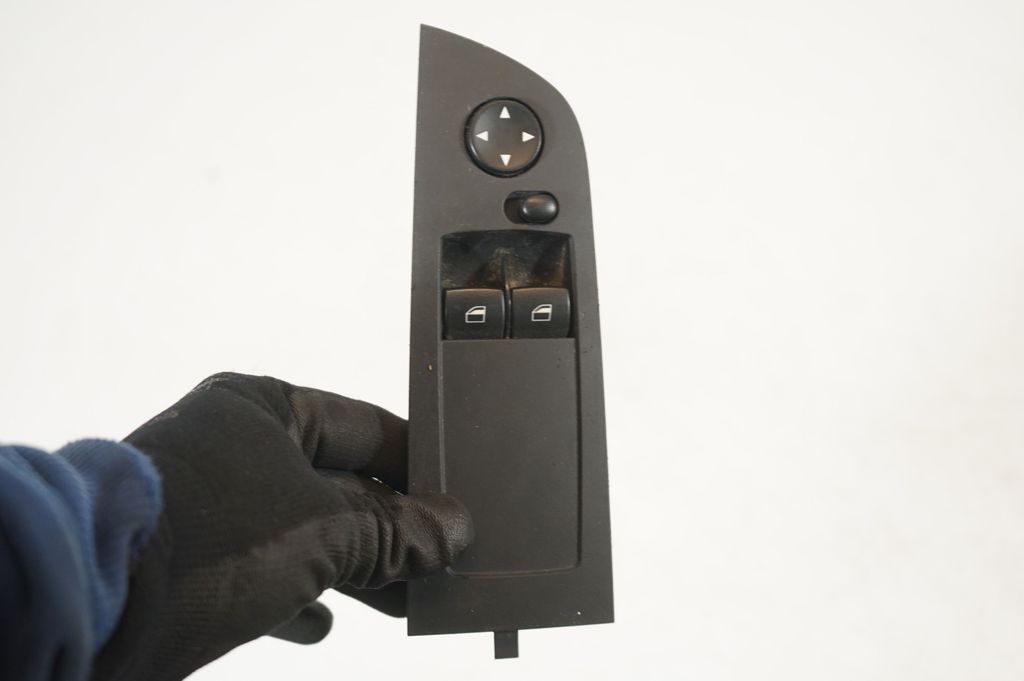 Electric window control switch (6)