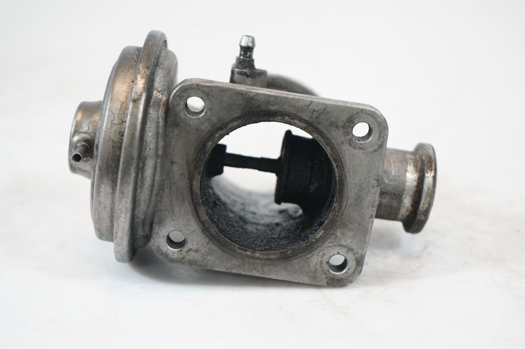 EGR valve (9)
