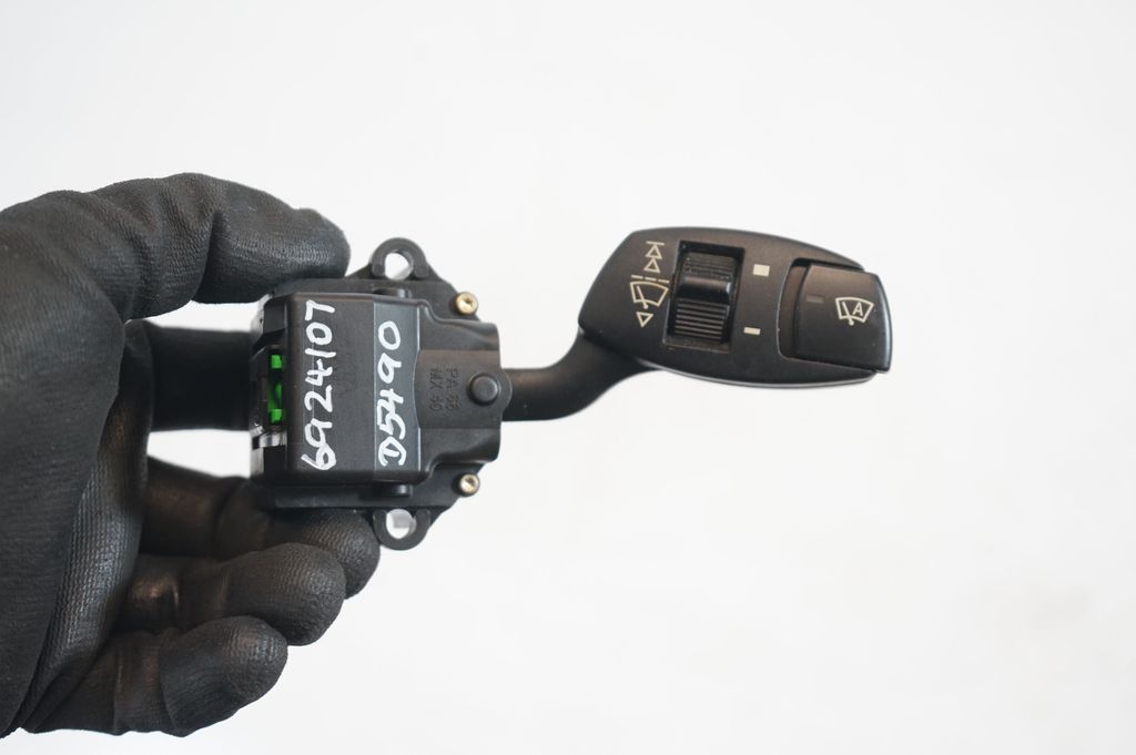 Wiper control stalk (7)