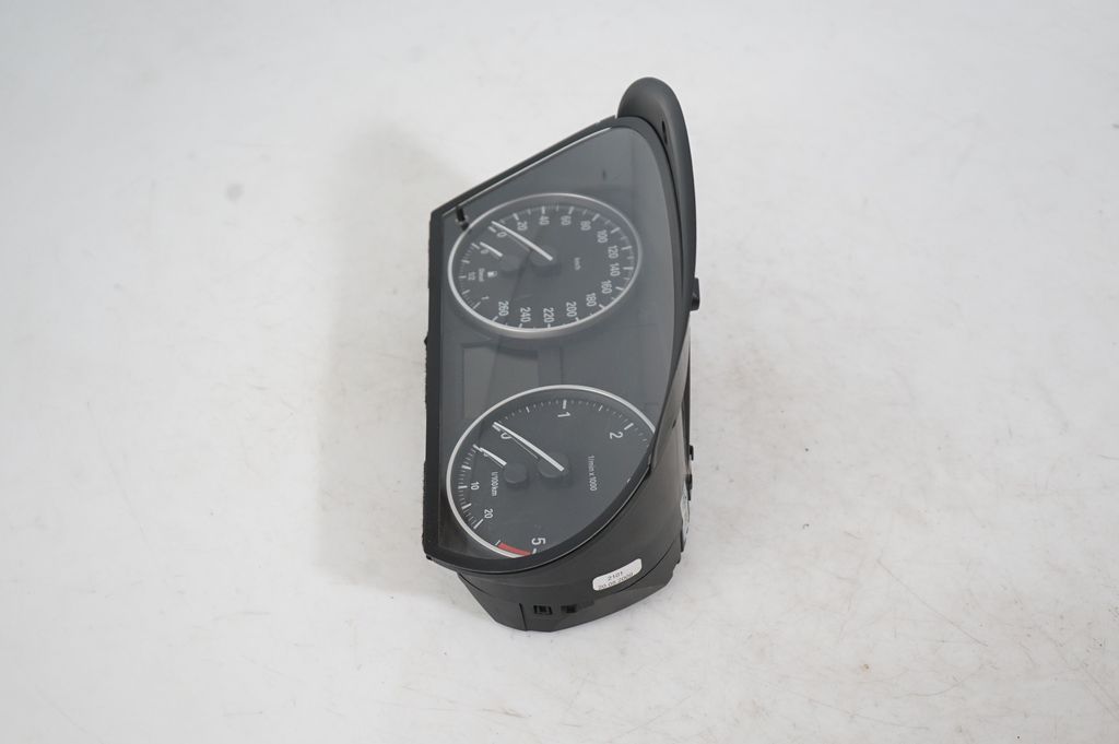 Speedometer (instrument cluster) (2)
