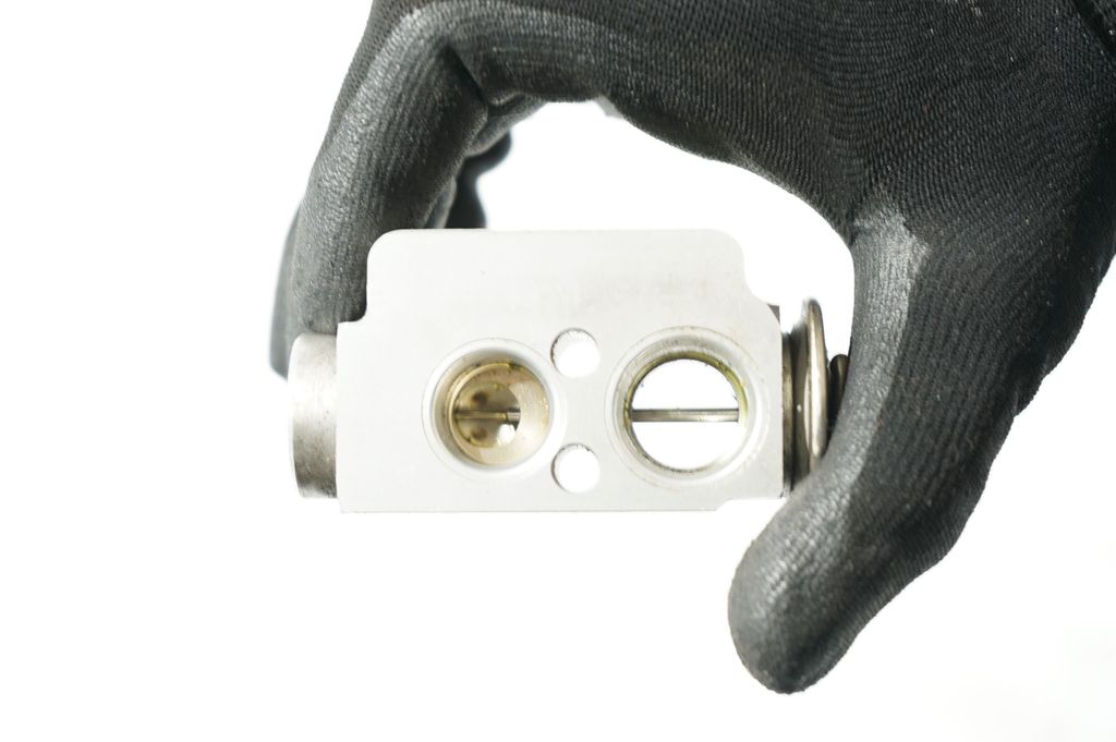 Air conditioning (A/C) expansion valve (9)