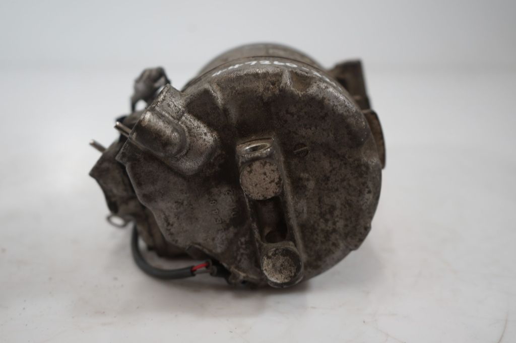 Air conditioning (A/C) compressor (pump) (8)