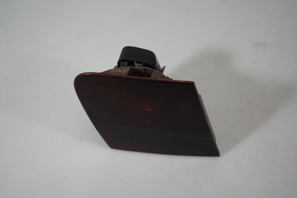 Tailgate rear/tail lights