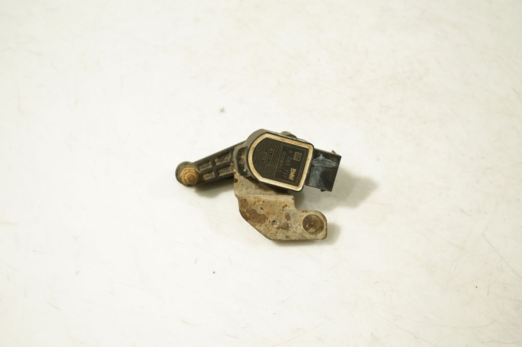 Headlight/headlamp level sensor (2)