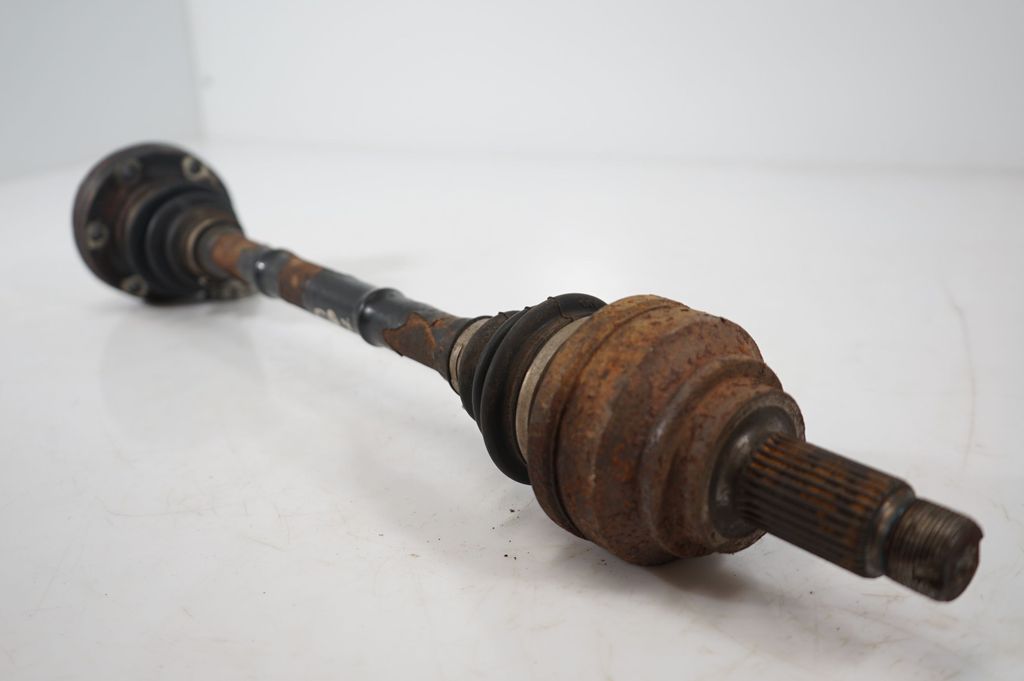 Rear driveshaft (5)