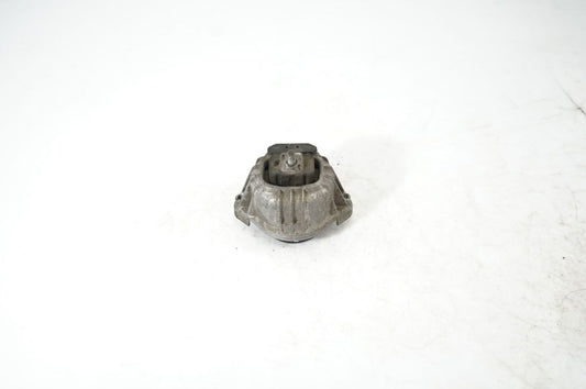 Engine mount bracket